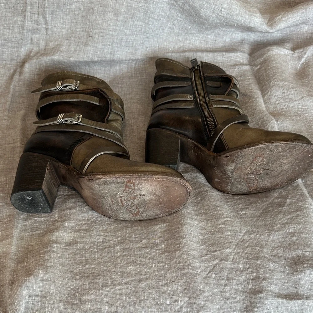 Freebird by Steven Gray and Brown Heeled Boots - Picture 7 of 10